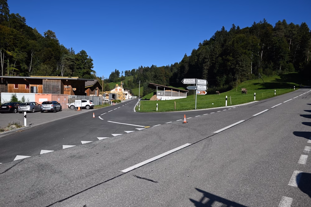 Auto-Velo-Crash in Aachsäge: Radfahrer schwer verletzt ins Spital!