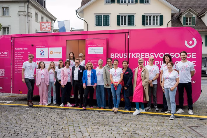 Brustkrebsprävention: PINK CUBE sorgt für Aufklärung in Stans!