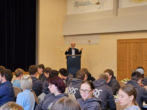 Jungbürgerfeier 2025: Ein Meter voller Chancen für Appenzeller Jugendliche!