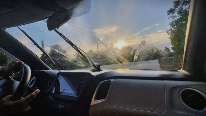 Scheibenwischer: So bringen Sie Ihre Sicht im Regen zurück!