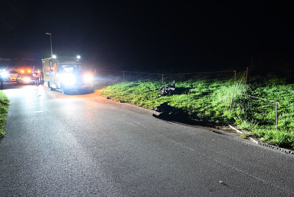 Schwerer Motorradunfall in Niederwil: 18-Jähriger kämpft um sein Leben!