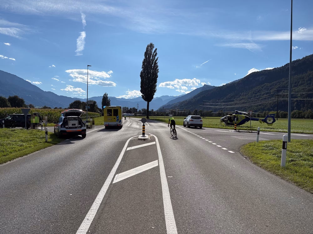 Schwerer Unfall in Vilters: Velofahrer kollidiert mit Geländewagen!