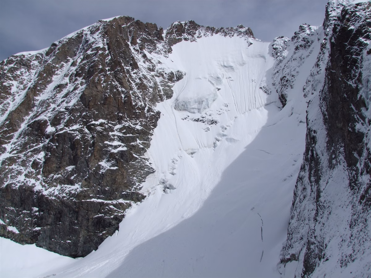 Tragödie am Biancograt: Alpinist stürzt tödlich in den Tod!