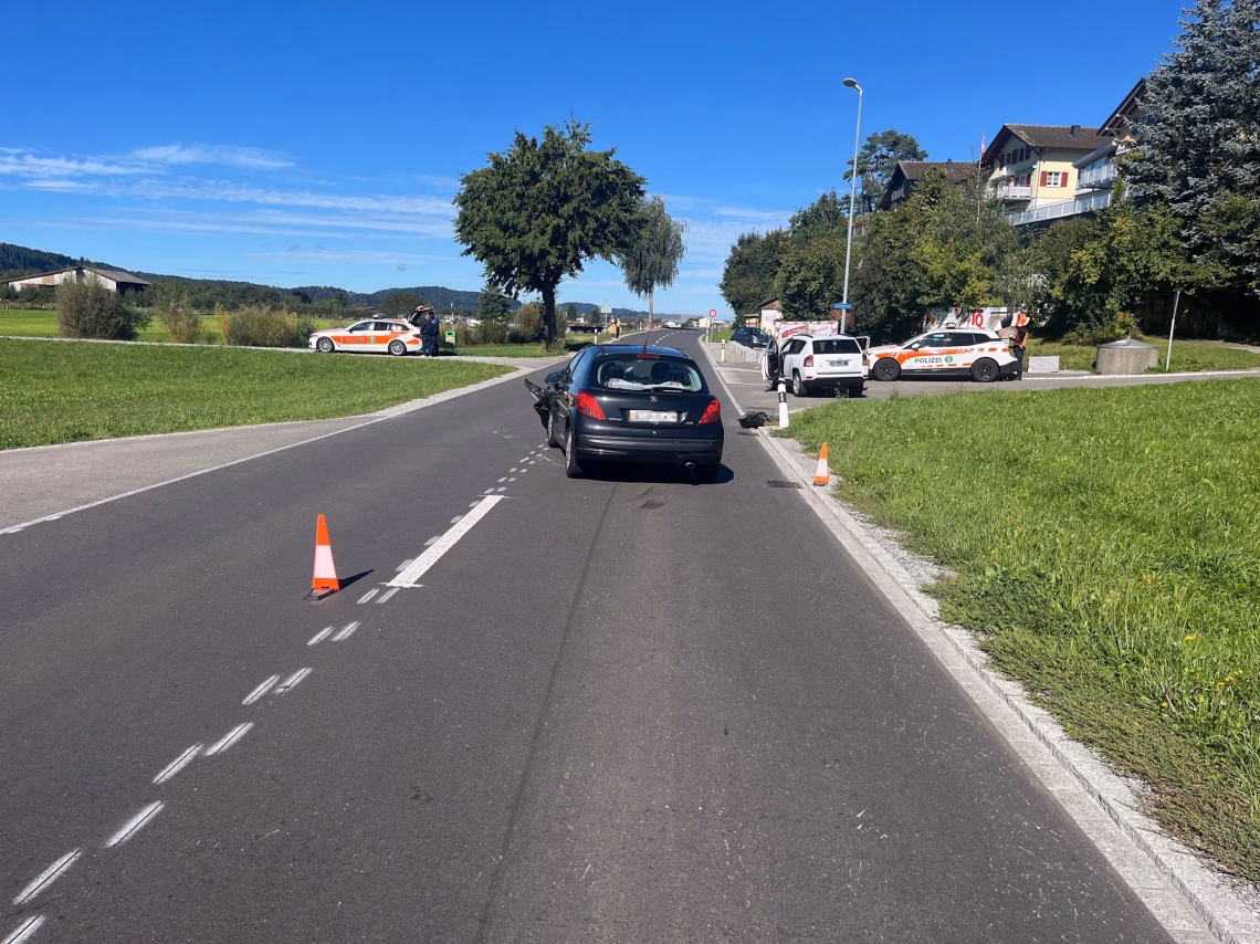 Verkehrsunfall auf Wilerstrasse: Frau leicht verletzt, hoher Sachschaden!