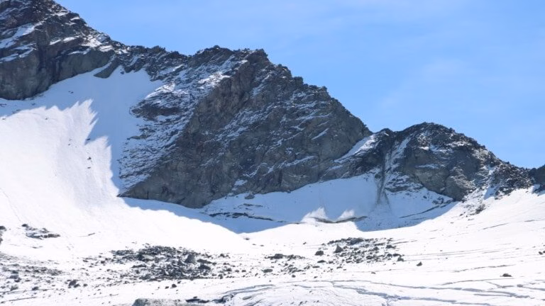 Wanderung endet tödlich: 53-Jähriger stürzt von der Pointe du Crêt