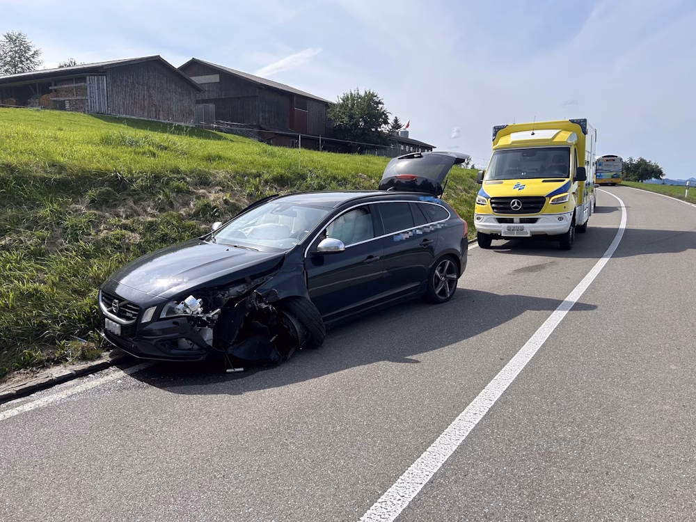 Zwei Verletzte bei dramatischer Frontalkollision in Waldkirch!