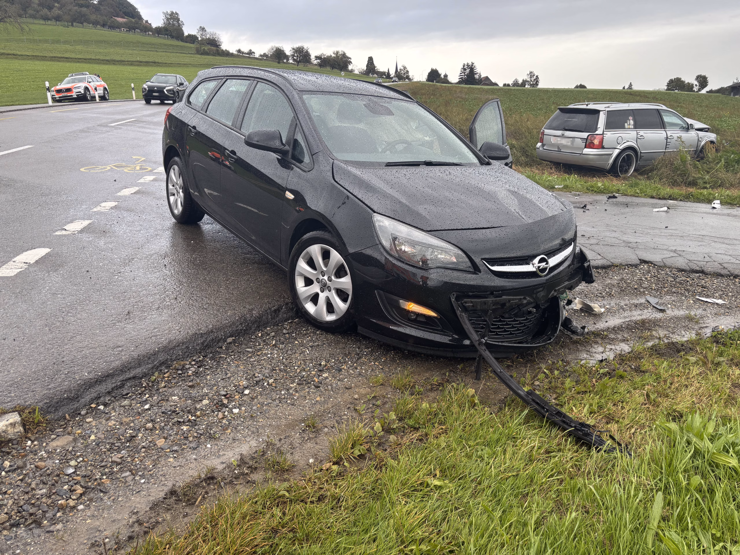 Drei Autofahrer müssen Führerausweis nach schweren Unfällen abgeben