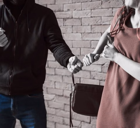 Dreifach-Angriff in Appenzell: Mann nachts überfallen und ausgeraubt!