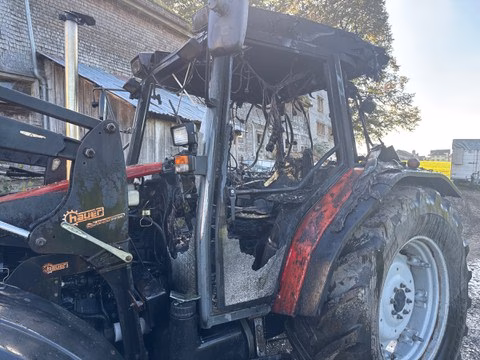 Traktorbrand in Eggerstanden: Totalschaden, aber glücklicherweise keine Verletzten!