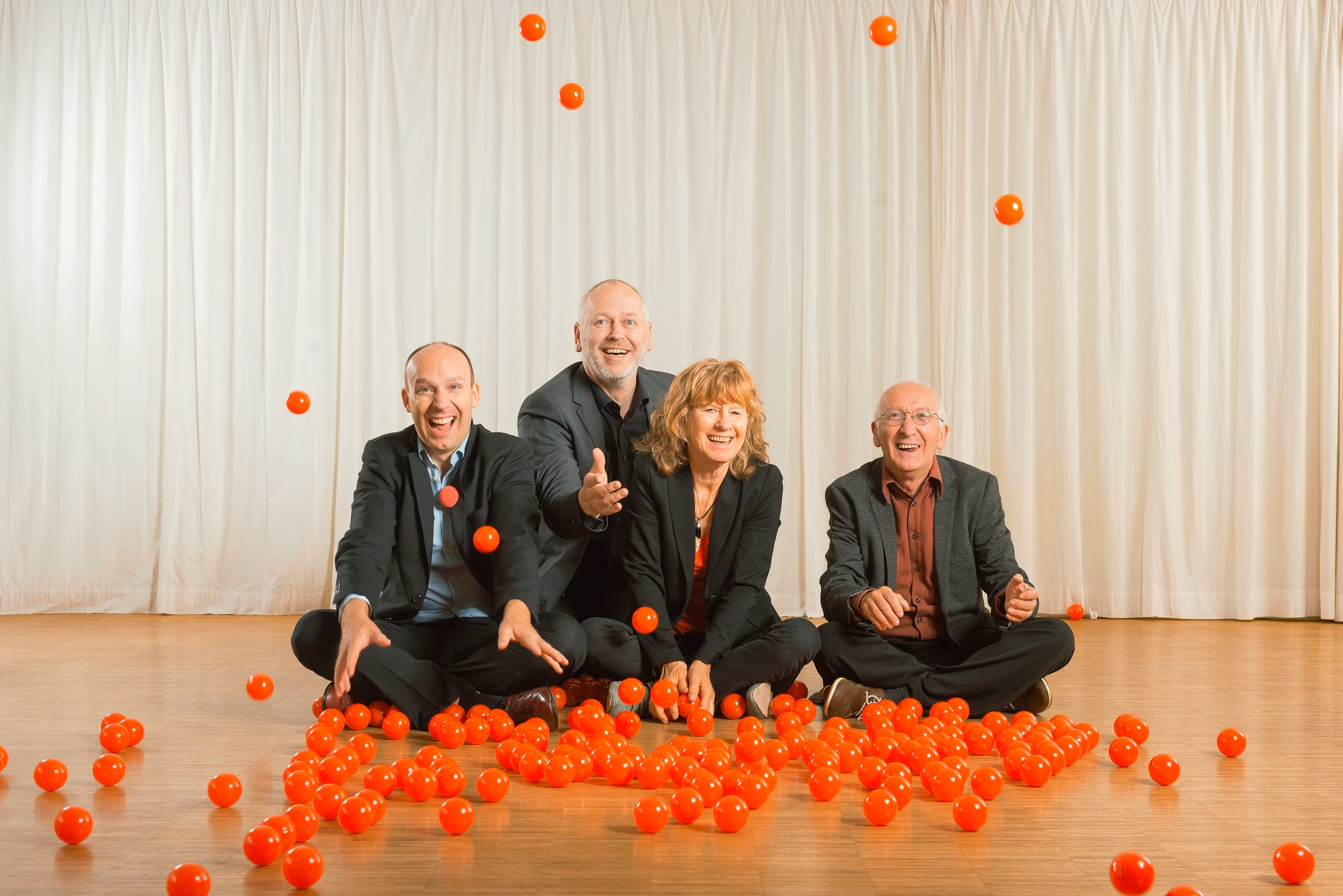 HumorKom® Humortrainer - 7 Absolventen erhalten Patent in Konstanz