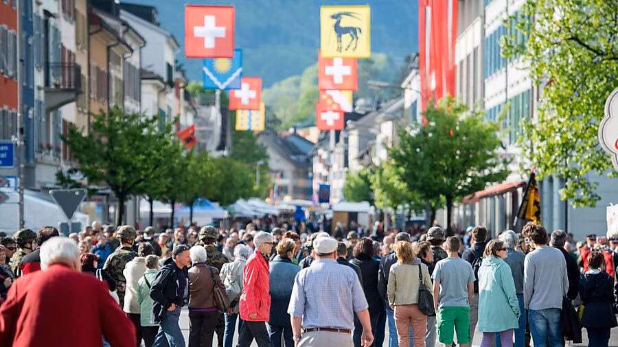 Regierungsrat Glarus plant zukunftsweisende Demografie-Politik 2055!