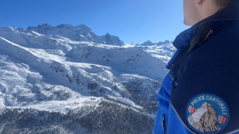 Sicher im Schnee: So vermeiden Sie tödliche Lawinenunfälle im Wallis!