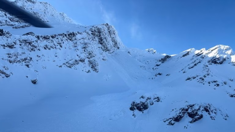 Lawinenunglück am Schilthorn: Skitourengeherin gerettet!
