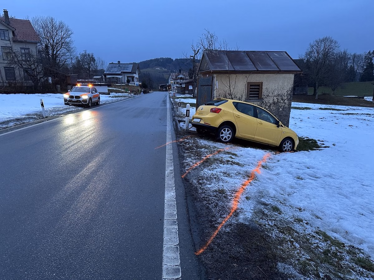 Winterchaos in Reute: 18-Jährige rammt Remise im Selbstunfall!